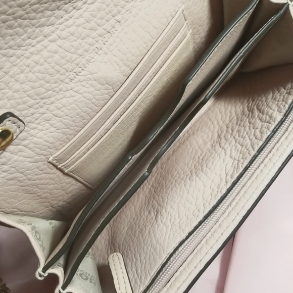 MICHAEL KORS HUDSON CROSSBODY BAG - Picture 8 of 11